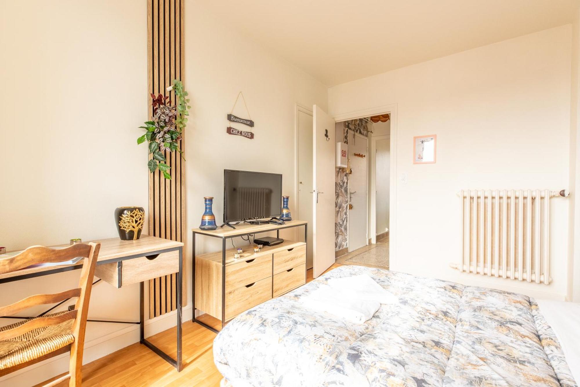 Apartment Cosy T1 Lavoisier Equipee Avec Balcon Cl-fd Clermont-Ferrand