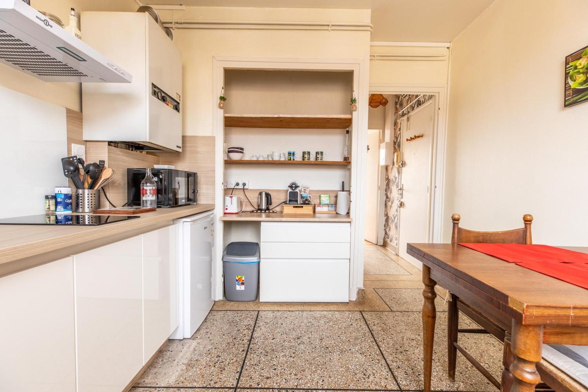 Apartment Cosy T1 Lavoisier Equipee Avec Balcon Cl-fd *