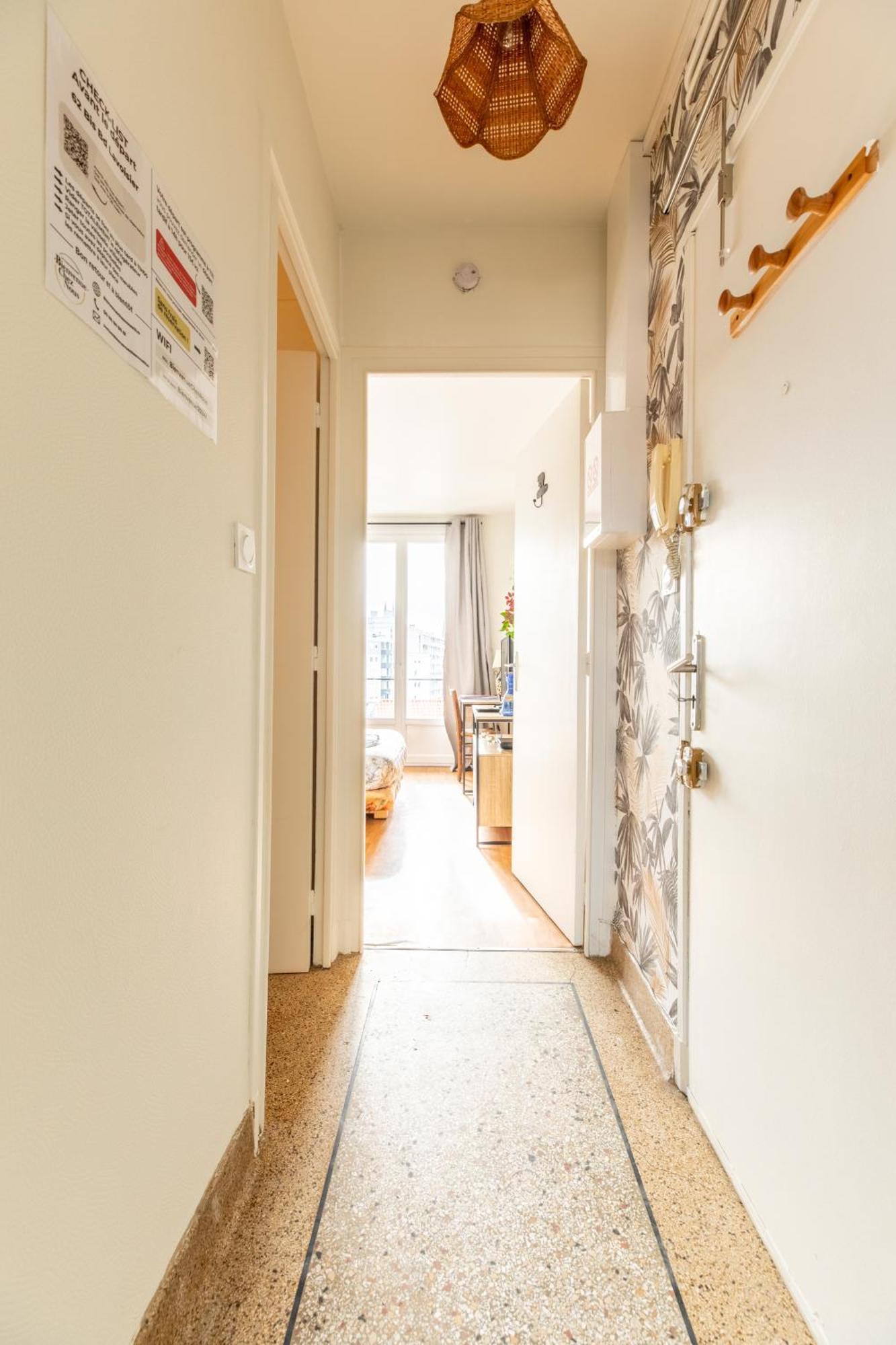 Cosy T1 Lavoisier Equipee Avec Balcon Cl-fd * Clermont-Ferrand
